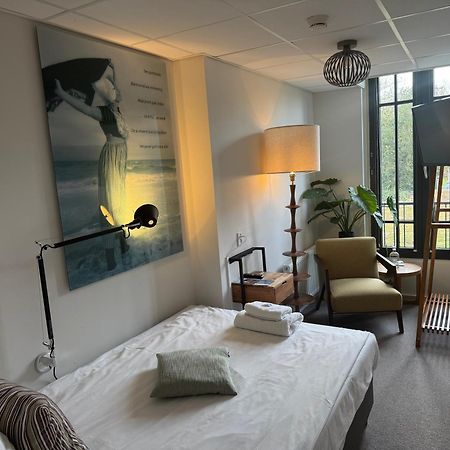 Romantik Badhotel Ренессе Экстерьер фото